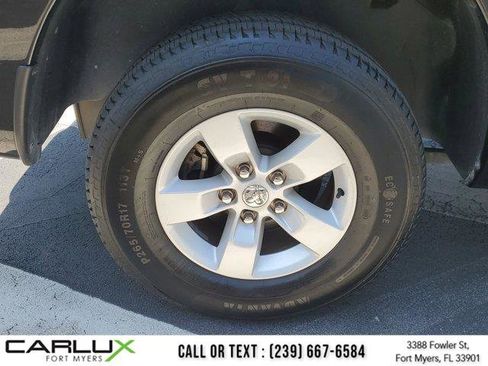 Used 2022 RAM 1500 Classic SLT image 9