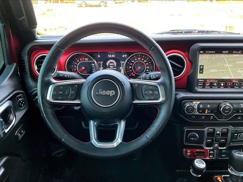 Used 2021 Jeep Wrangler Unlimited Rubicon AWD/4WD image 7