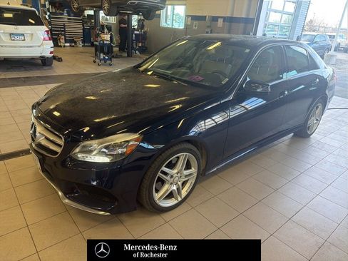 Used 2014 Mercedes-Benz E 350 4MATIC Sedan image 1