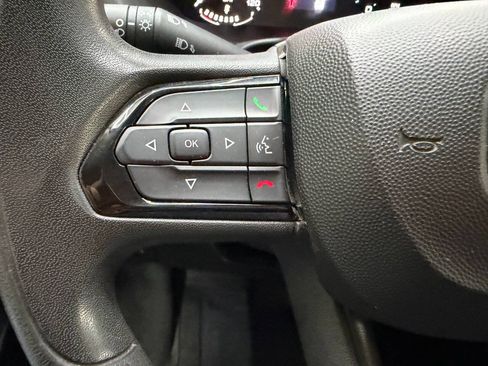 Used 2025 RAM ProMaster 2500 w/ Convenience Group FWD image 17