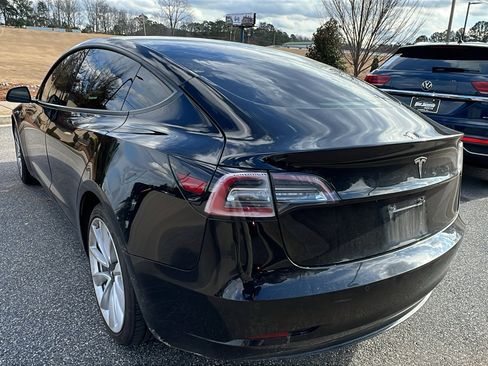 Used 2022 Tesla Model 3 image 10