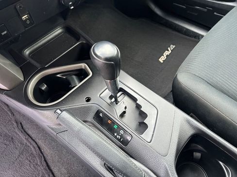 Used 2018 Toyota RAV4 LE w/ All Weather Liner Package image 17