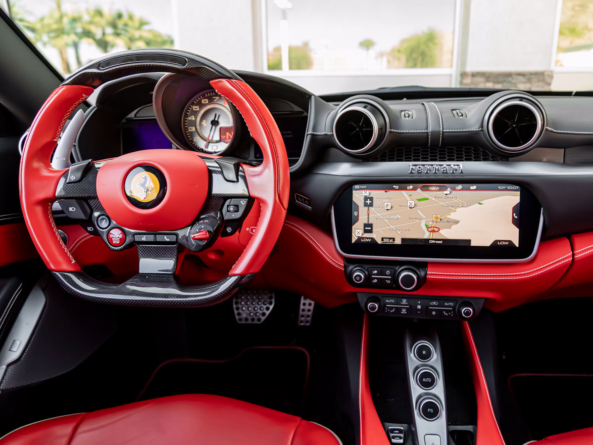 Used 2019 Ferrari Portofino RWD image 32