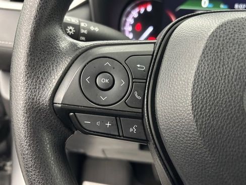 Used 2025 Toyota RAV4 LE image 18