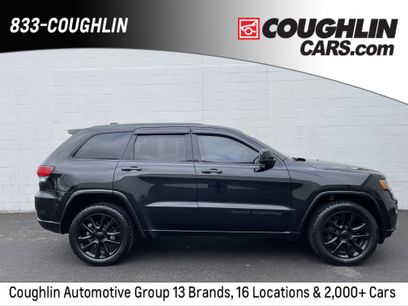 Used 2017 Jeep Grand Cherokee Altitude
