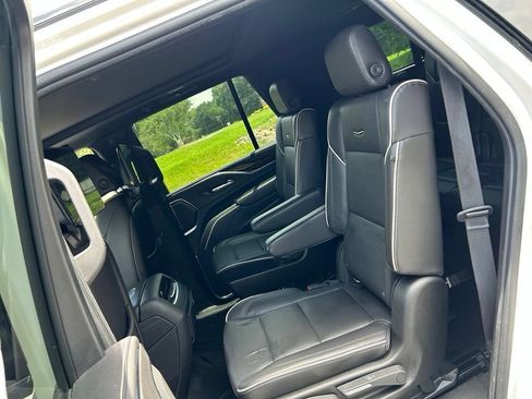 Used 2021 Cadillac Escalade Premium Luxury w/ Driver Assist Tech Package AWD/4WD image 43
