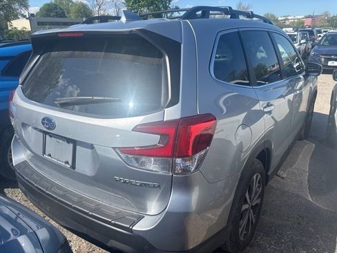 Used 2023 Subaru Forester Limited AWD/4WD image 8