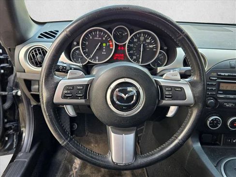 Used 2011 MAZDA MX-5 Miata Grand Touring RWD image 11
