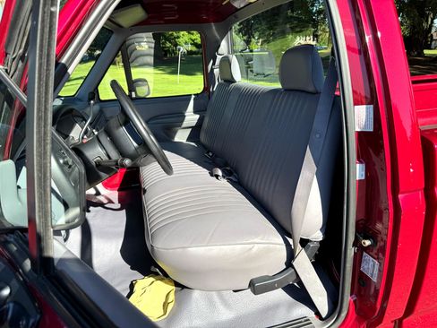 Used 1995 Ford F150 XL image 11