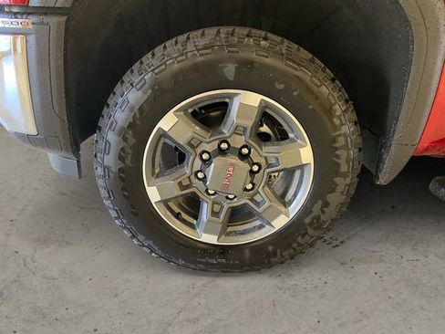 New 2026 GMC Sierra 2500 SLT w/ SLT Convenience Package image 15