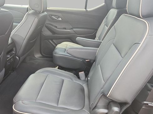 Used 2023 Chevrolet Traverse Premier AWD/4WD image 56