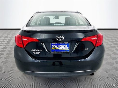 Used 2017 Toyota Corolla SE image 12
