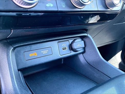 Used 2022 Honda Civic Sport image 35