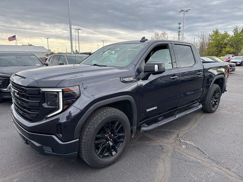 Used 2022 GMC Sierra 1500 Elevation w/ Preferred Package AWD/4WD image 5