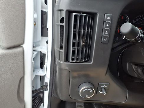 New 2026 Chevrolet Express 2500 w/ Driver Convenience Package RWD image 18