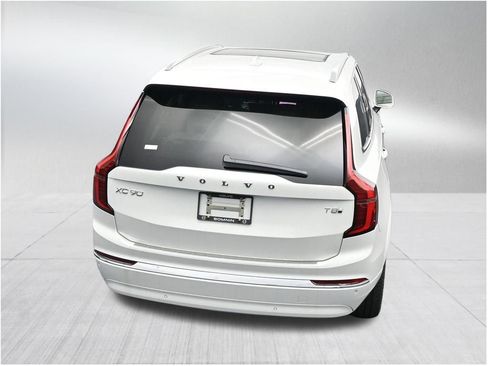 New 2026 Volvo XC90 T8 Ultra w/ Protection Package Premier AWD/4WD image 16