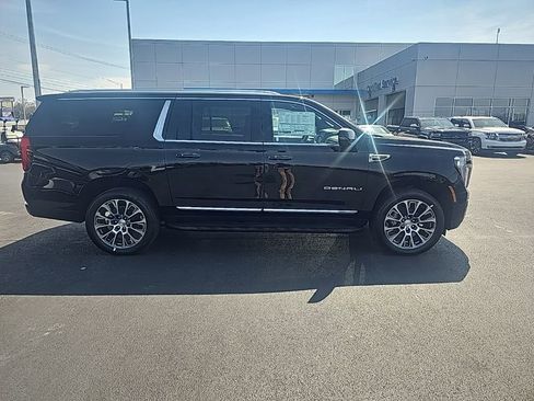 New 2026 GMC Yukon XL Denali AWD/4WD image 4