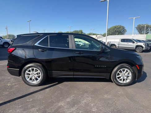 Used 2024 Chevrolet Equinox LT AWD/4WD image 9