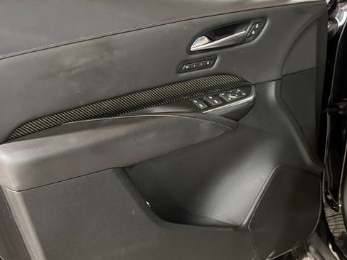 Certified 2023 Cadillac XT4 Sport w/ LPO, Onyx Lite Package AWD/4WD image 10