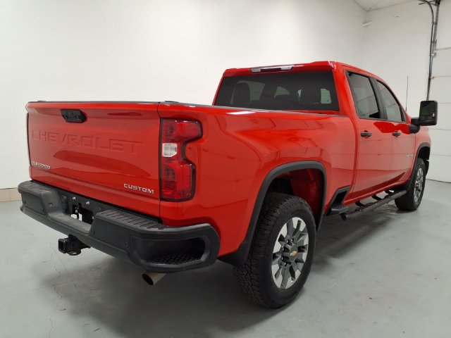 Used 2025 Chevrolet Silverado 2500 Custom w/ Custom Value Package AWD/4WD image 3