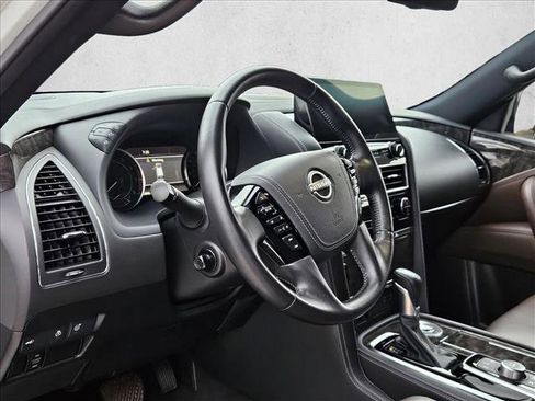 Used 2022 Nissan Armada Platinum RWD image 9