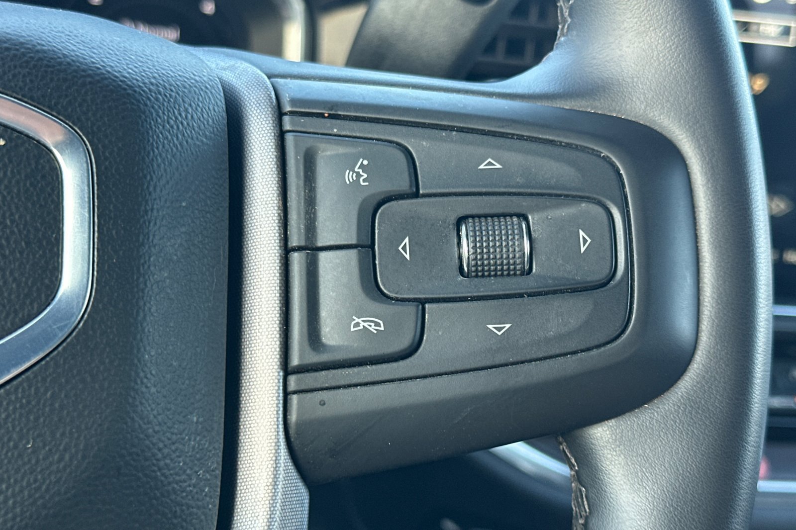 Used 2026 GMC Sierra 1500 SLT AWD/4WD image 36