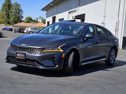Used 2023 Kia K5 LXS image 8