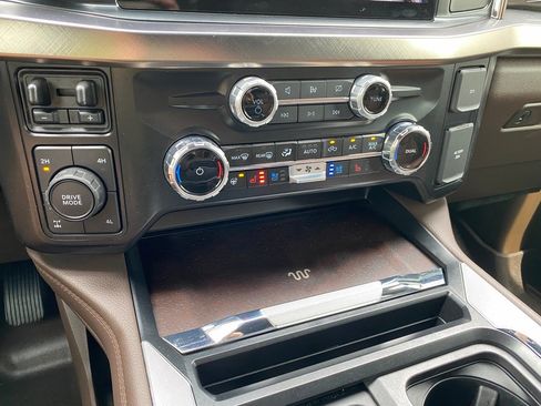 Used 2024 Ford F250 King Ranch w/ Chrome Package image 30