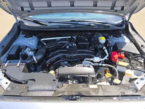 Certified 2025 Subaru Crosstrek 2.0i AWD/4WD image 7