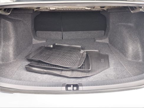 Used 2025 Toyota Corolla LE w/ Convenience Package image 32