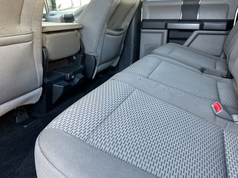 Used 2016 Ford F150 XLT image 14