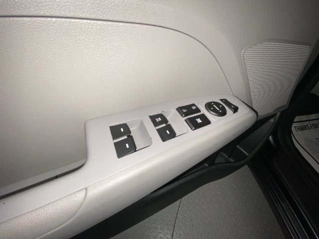 Used 2020 Hyundai Elantra SE FWD image 13