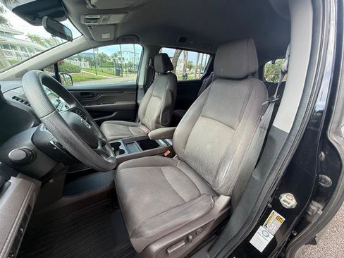 Used 2019 Honda Odyssey EX image 9