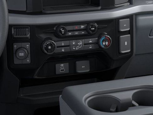New 2026 Ford F250 4x4 Crew Cab Super Duty image 15