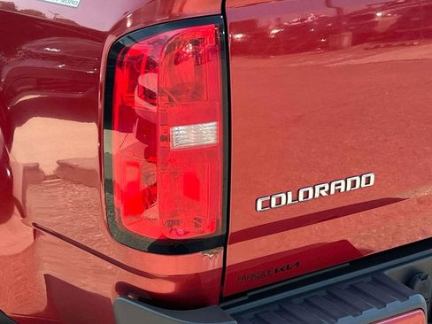 Used 2016 Chevrolet Colorado Z71 AWD/4WD image 33