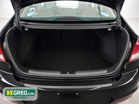 Used 2019 Hyundai Elantra Value Edition FWD image 18
