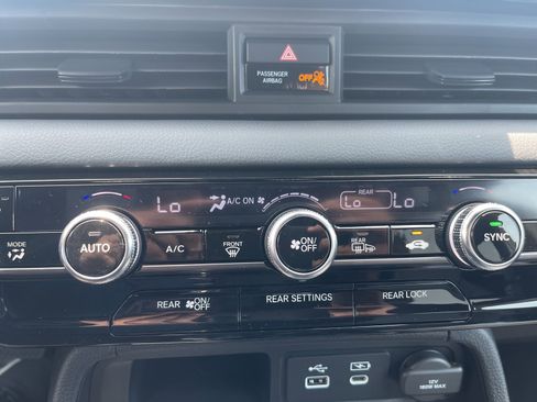 New 2025 Honda Pilot TrailSport image 37