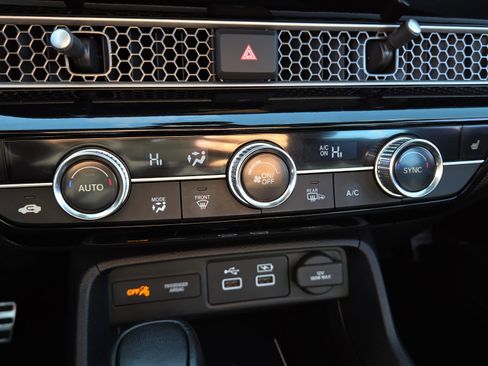 Certified 2022 Honda Civic Sport Touring image 35