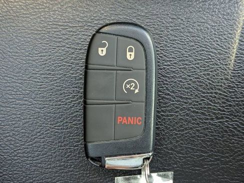 Used 2020 Jeep Compass Latitude w/ Popular Equipment Group image 34