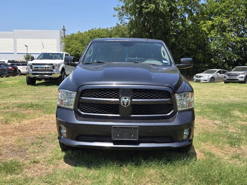 Used 2013 RAM 1500 Express RWD image 2
