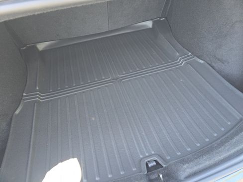 Used 2025 Tesla Model 3 Long Range RWD image 17
