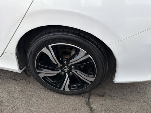 Used 2017 Honda Civic Touring image 13