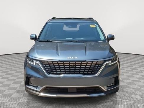 Used 2022 Kia Carnival SX Prestige image 3