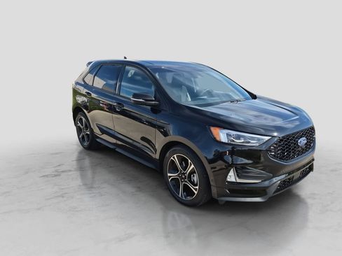 Used 2020 Ford Edge ST w/ Equipment Group 401A AWD/4WD image 2