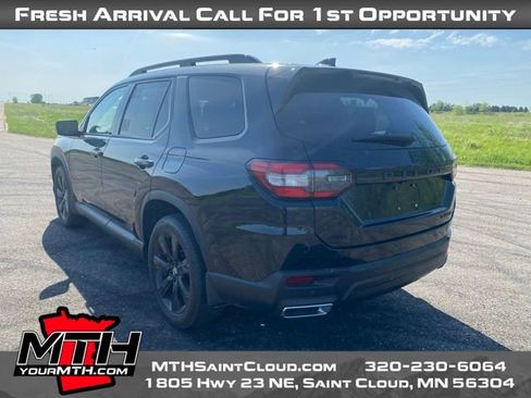 Used 2023 Honda Pilot Elite image 6