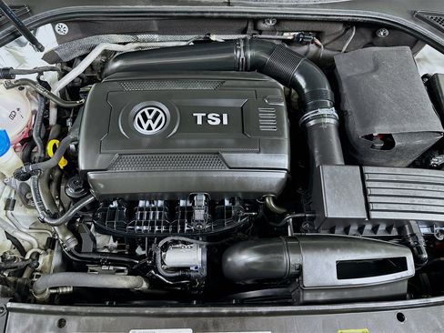 Used 2017 Volkswagen Passat 1.8T R-Line image 30
