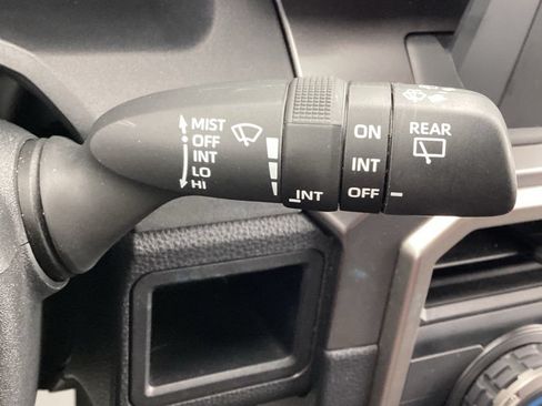 Used 2025 Toyota 4Runner SR5 AWD/4WD image 22