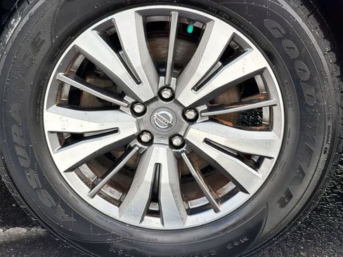 Used 2020 Nissan Pathfinder S image 14