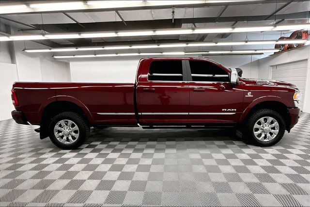 Used 2024 RAM 3500 Limited AWD/4WD image 15