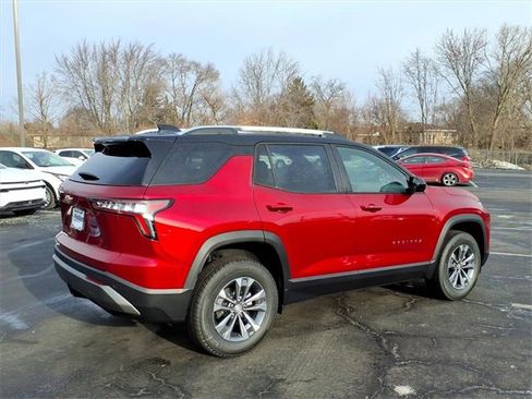 New 2026 Chevrolet Equinox LT image 3